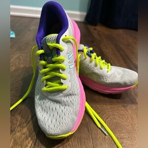 ASICS Gel Excite 7s Size 10